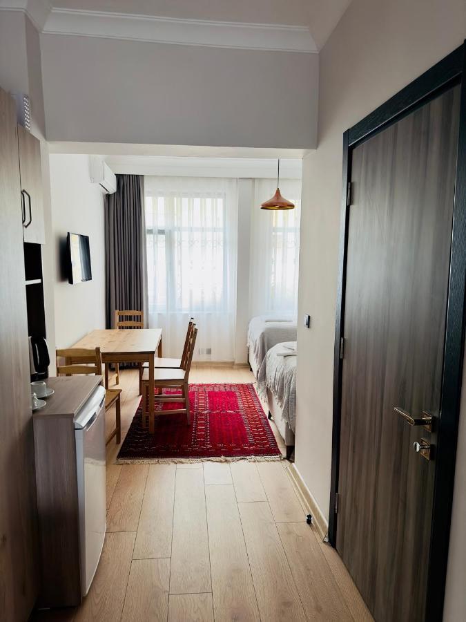 Terrace Guesthouse อิสตันบูล ภายนอก รูปภาพ